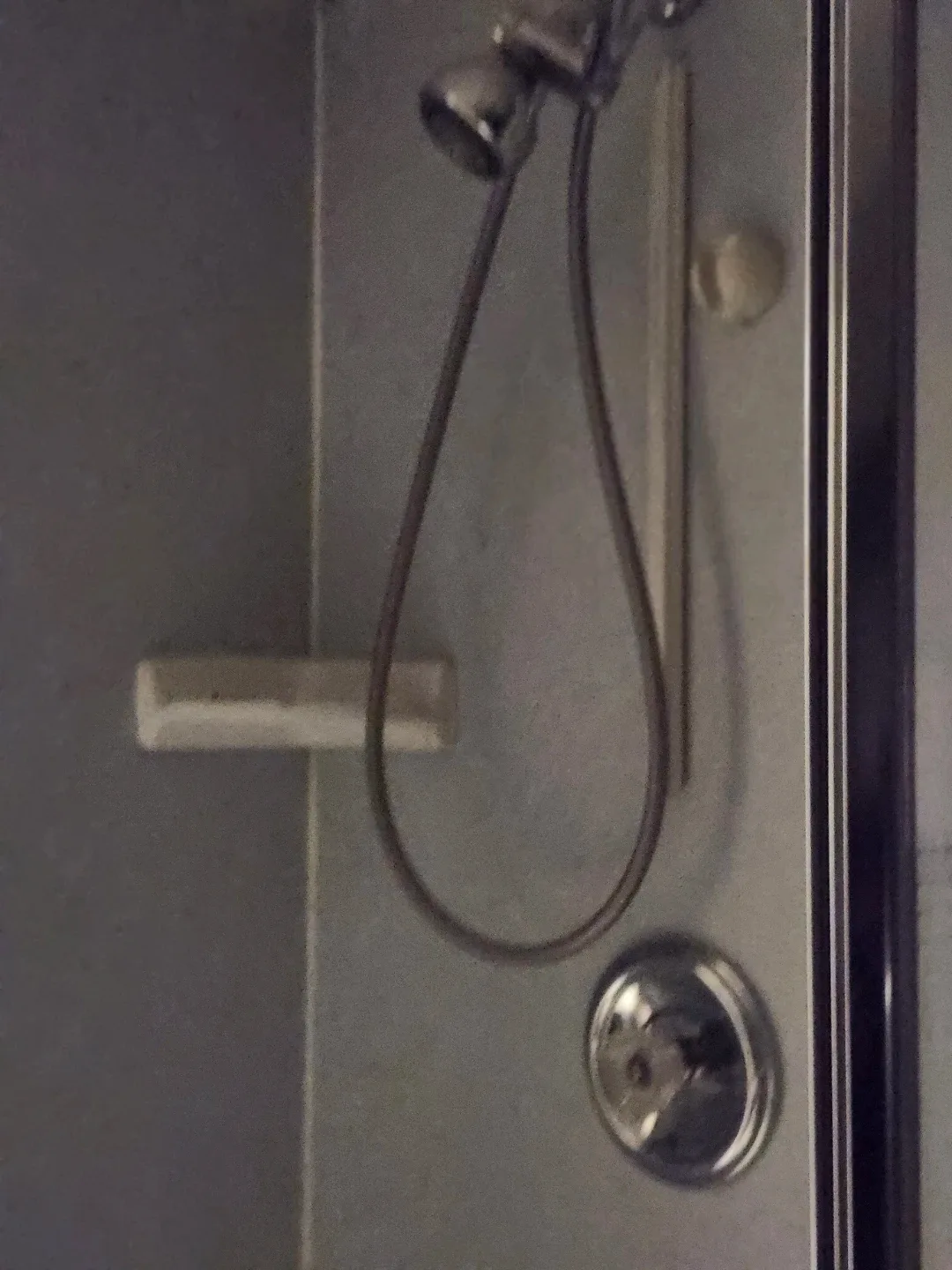 Basement for rent image indicator(3)