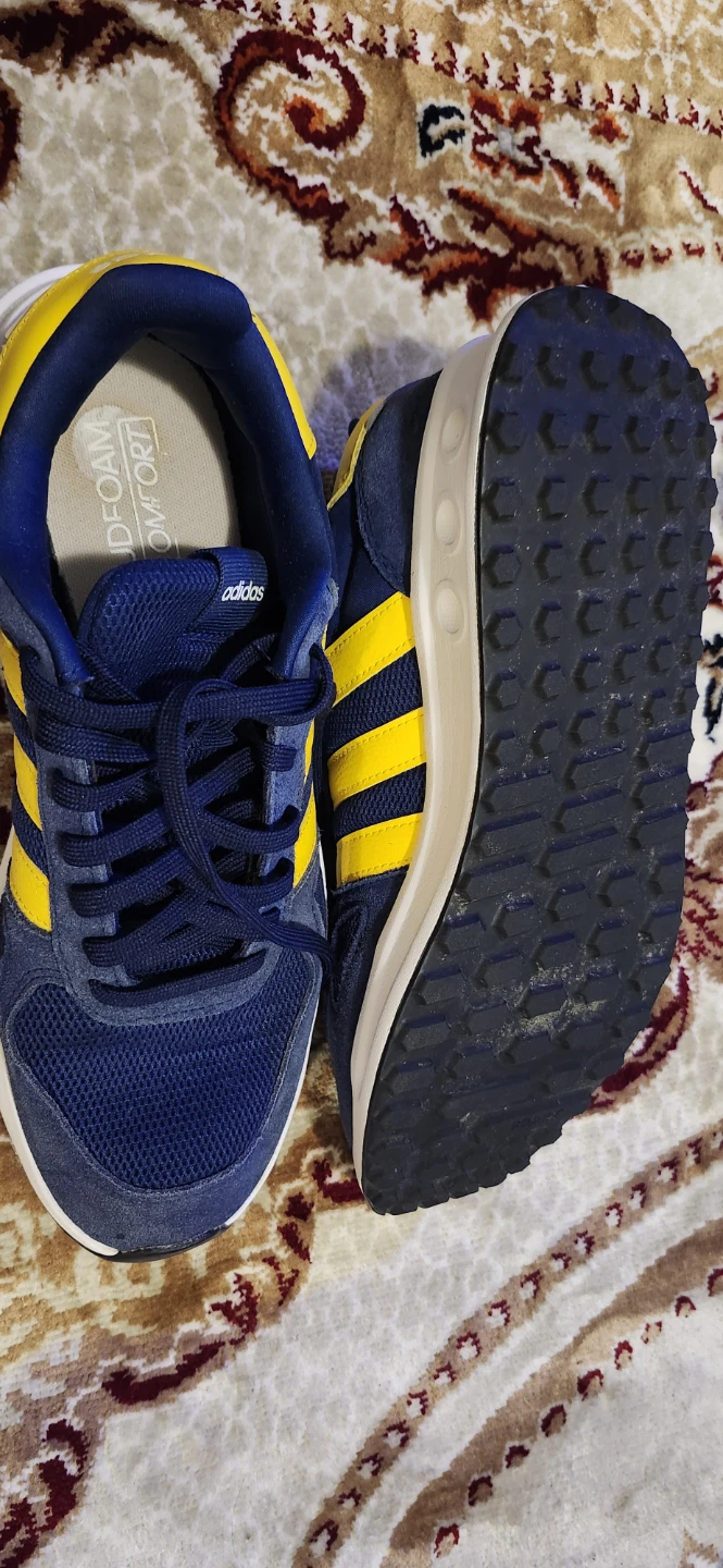 Adidas Cloudfoam Comfort Shoes - Size 9.5 - photo 3