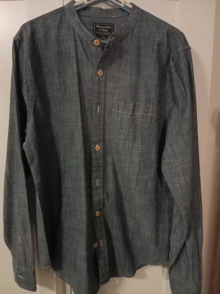 Abercrombie & Fitch Button-Up Shirt - Size S
