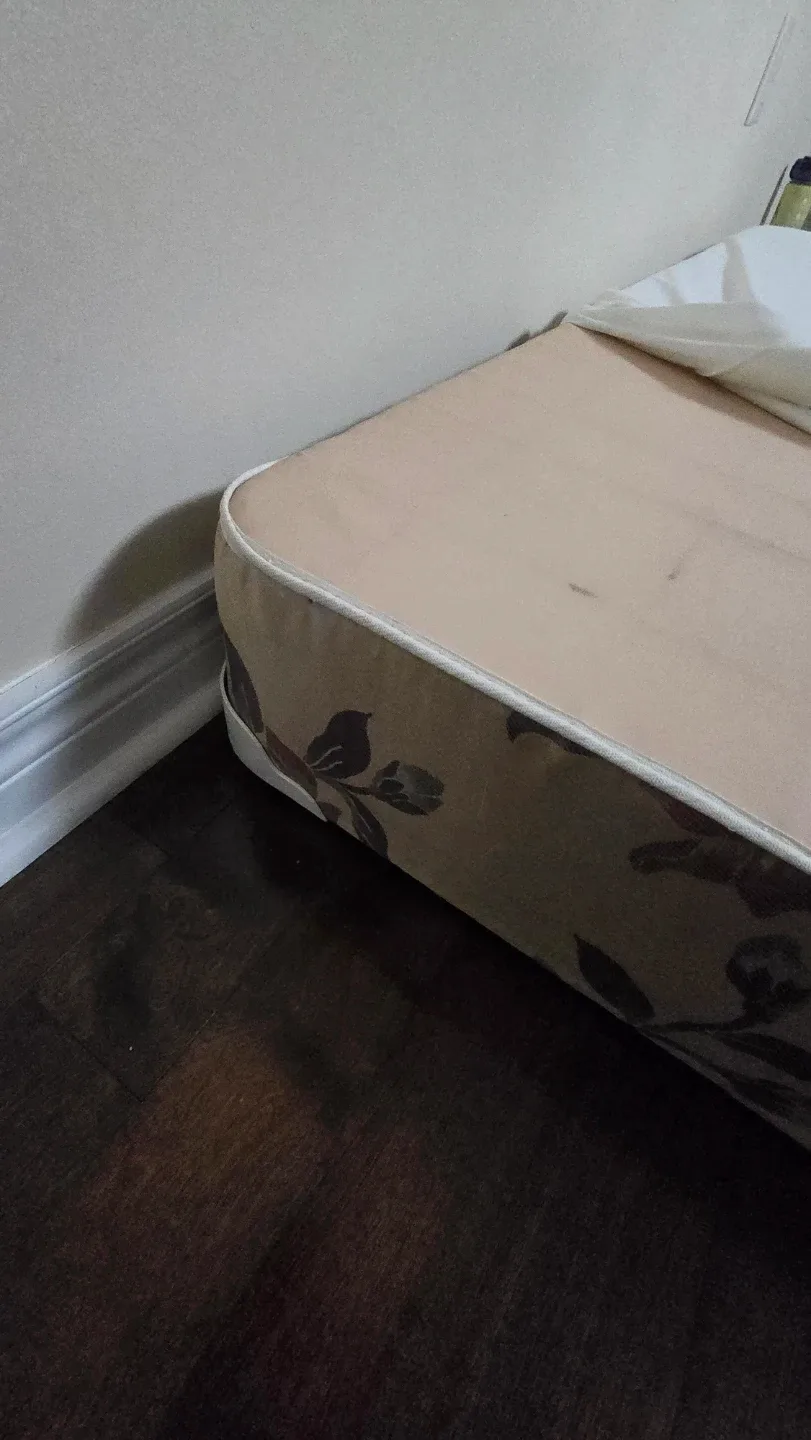 Queen Mattress captain image indicator(6)