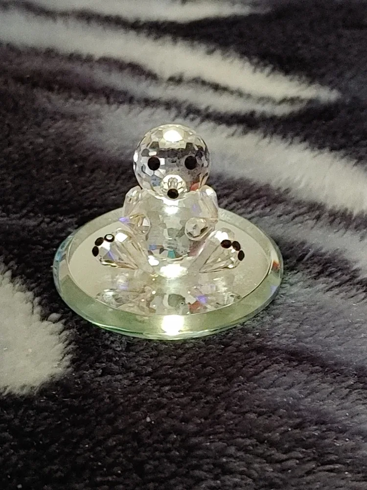 Swarovski Crystal Figurine image indicator(3)