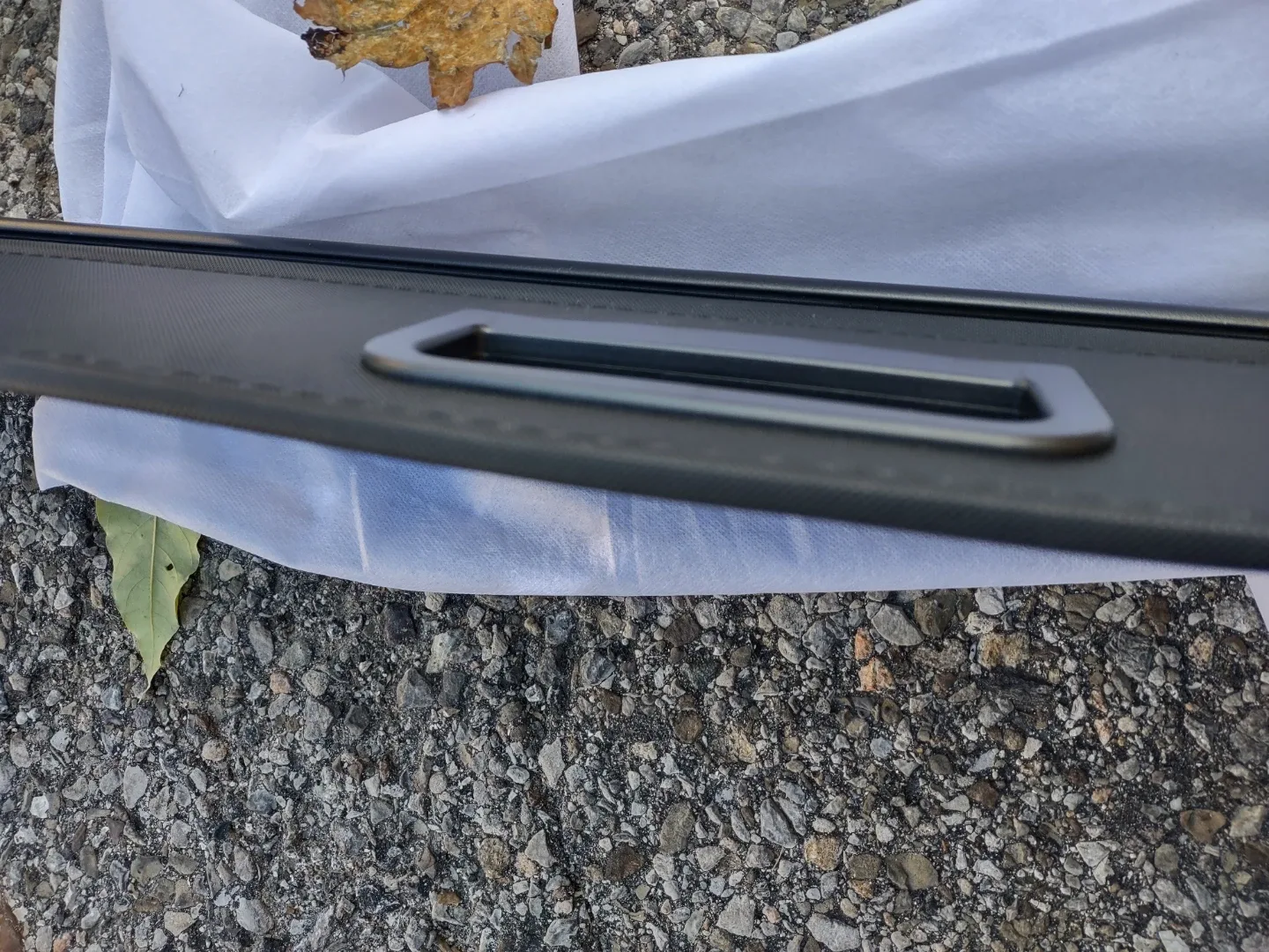 Black Retractable Cargo Cover image indicator(6)