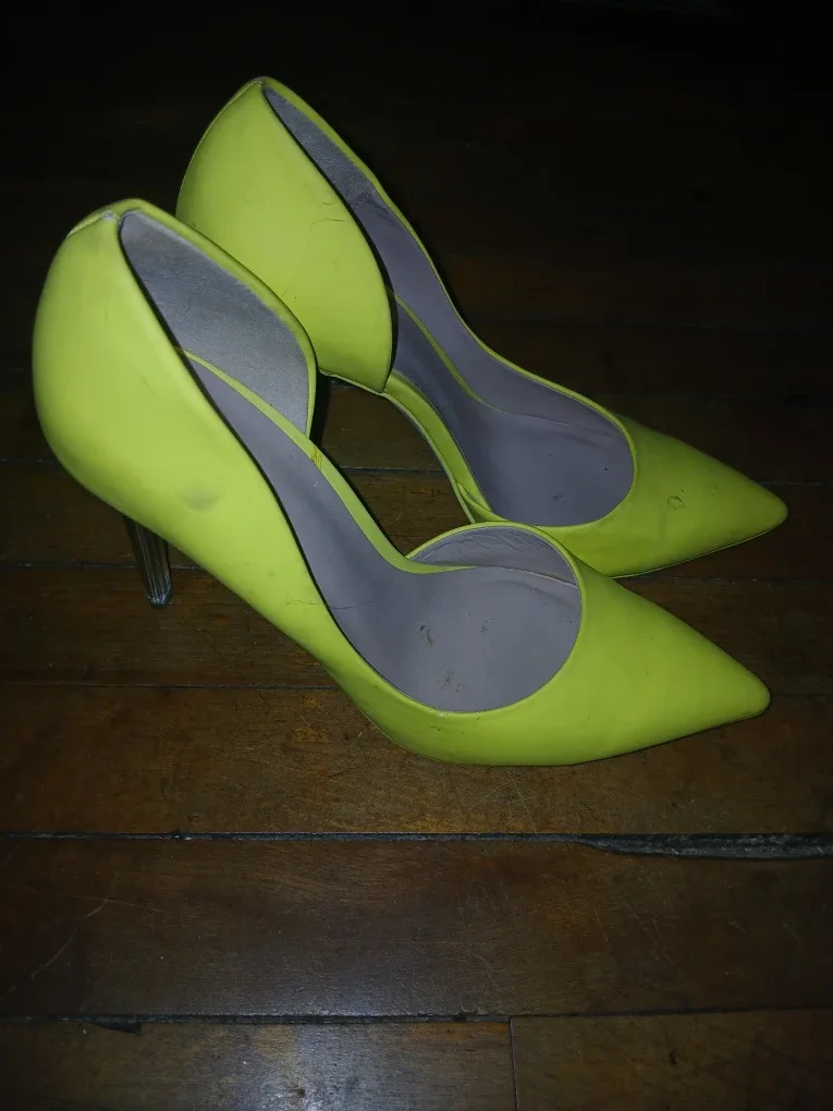 Spring Women's Yellow Heels, Size 8 image indicator(2)
