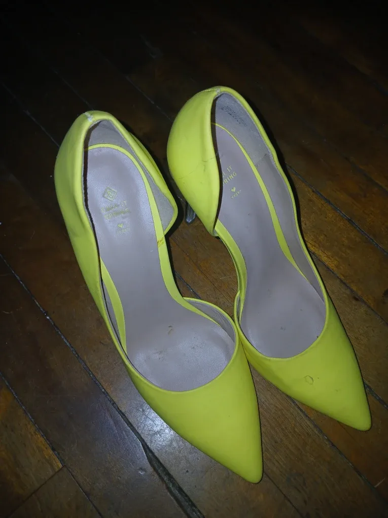 Spring Women's Yellow Heels, Size 8 image indicator(3)