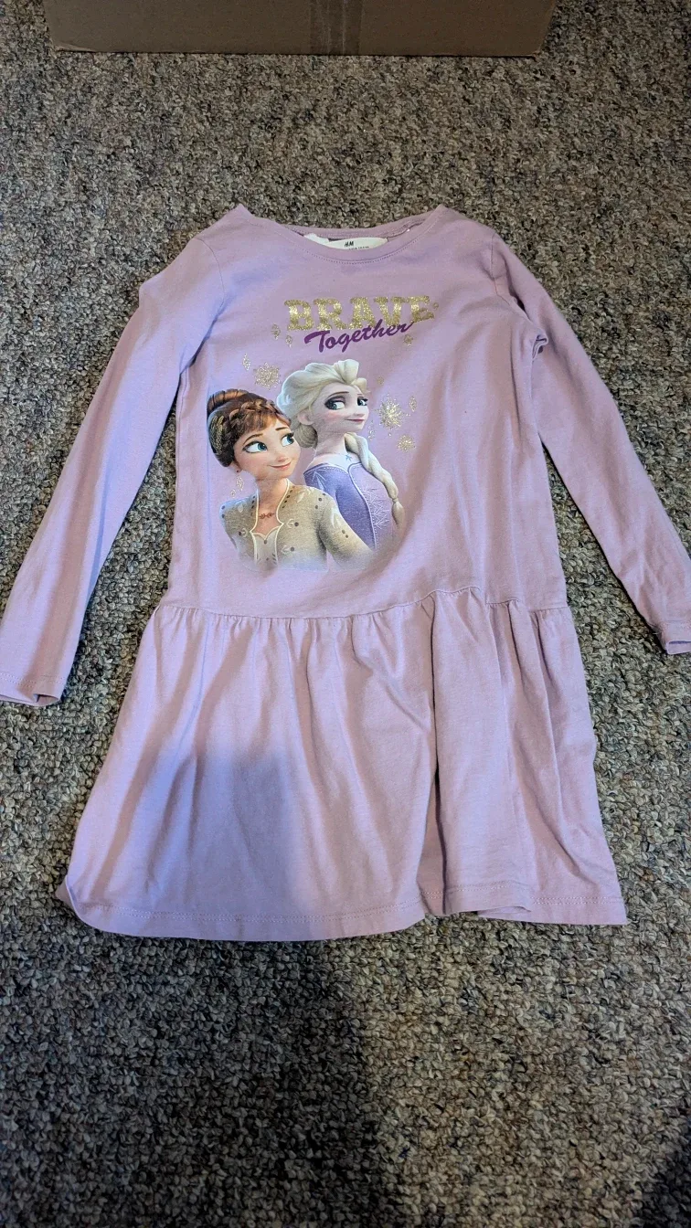 Frozen themed dresses image indicator(3)
