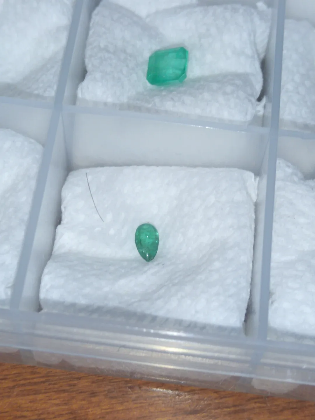 Emerald Gemstones colombianas image indicator(2)