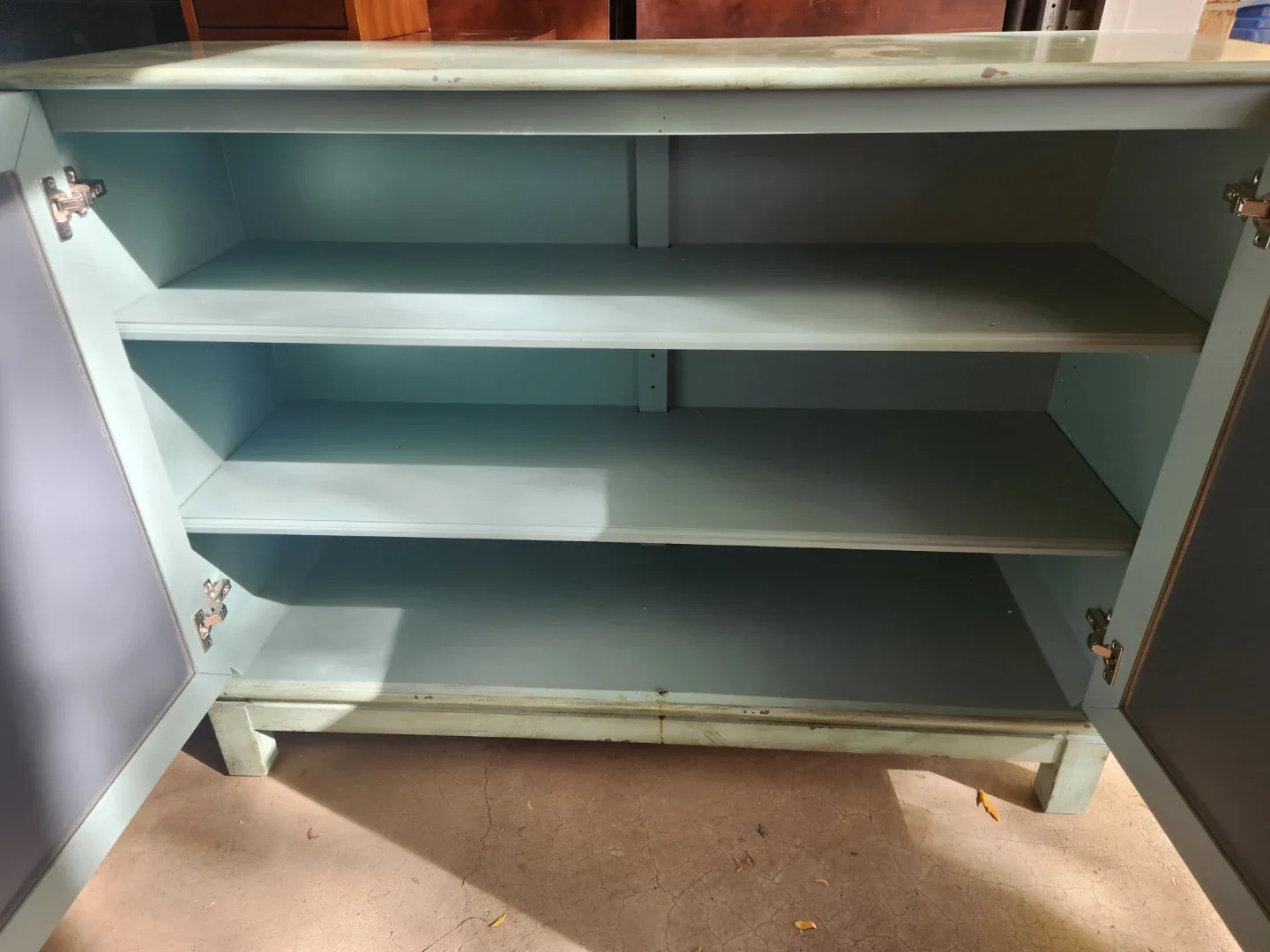 Cabinet with gold accents image indicator(3)