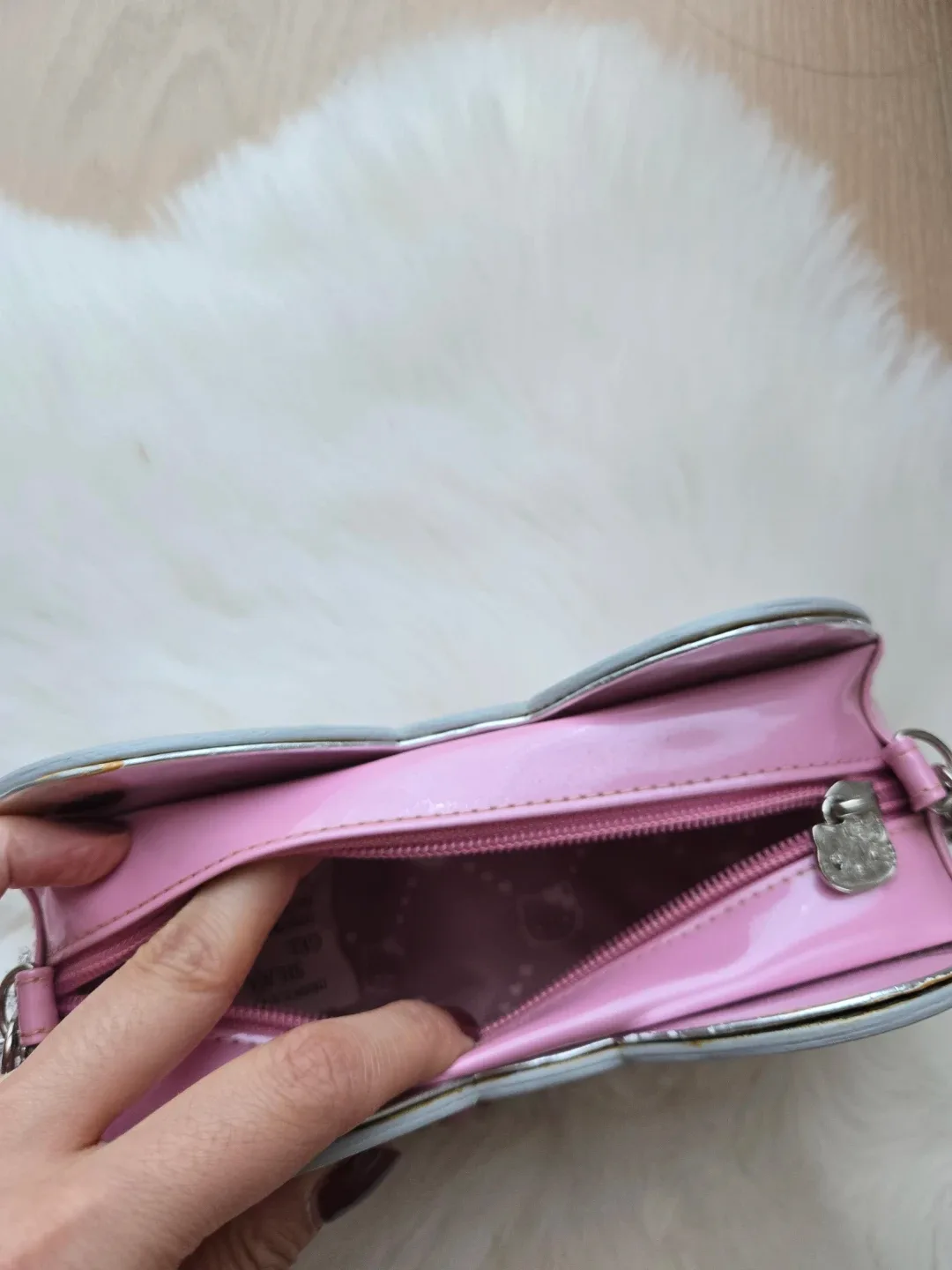 Hello Kitty 30 Years Pink Bow Bag image indicator(5)