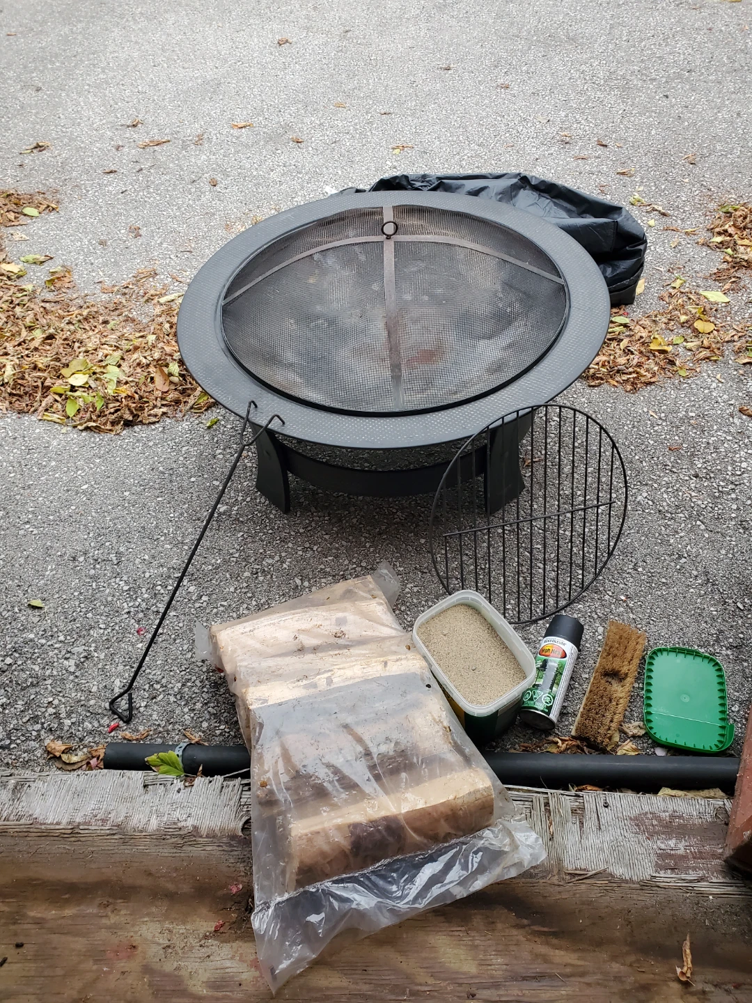 Fire Pit with Cover & Accessories🥕 - photo 4