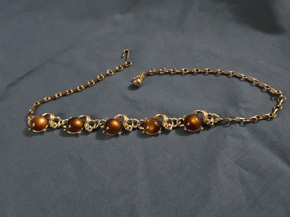 Vintage Gold Toned Tiger Eye  gemstones Necklace image indicator(4)