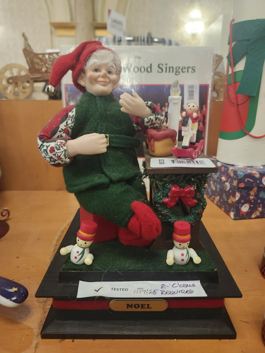 The Wood Singers Noel Elf Figurine