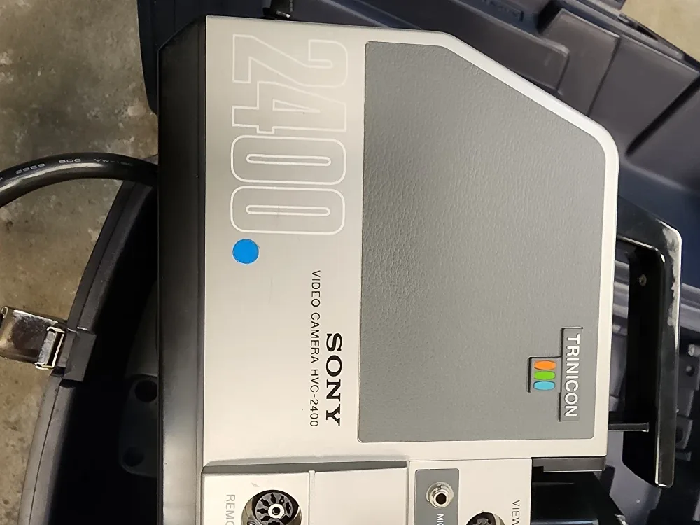 Sony Trinitron HVC-2400 Video Camera image indicator(5)