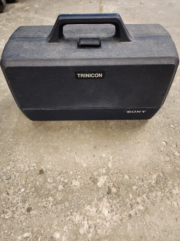 Sony Trinitron HVC-2400 Video Camera image indicator(6)