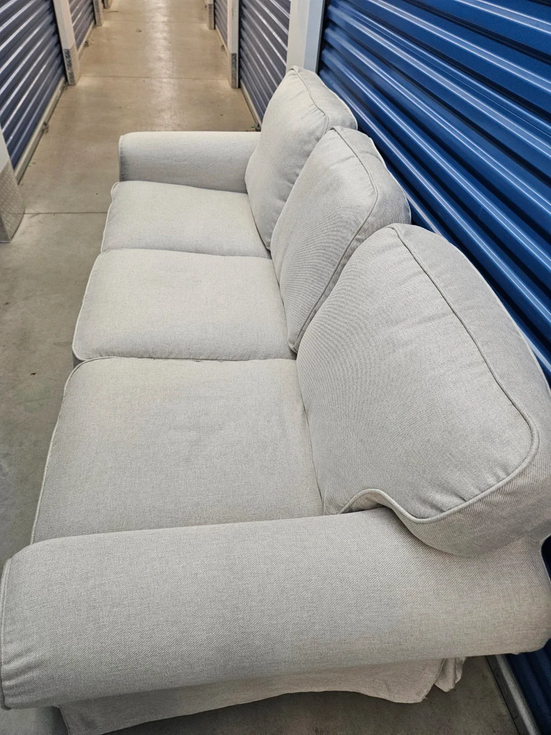 Ikea Upplander sofa image indicator(4)