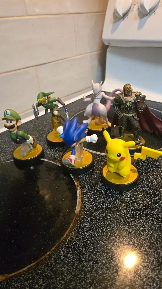 Nintendo Amiibo Figures - Luigi, Link, Pikachu, Sonic + image indicator(3)