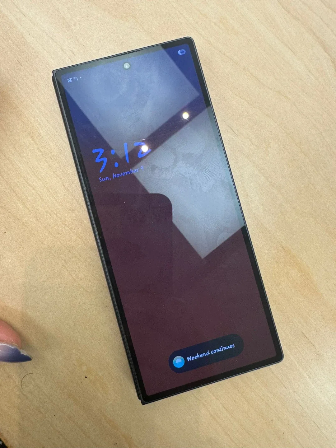 Foldable Smartphone - Black image indicator(2)
