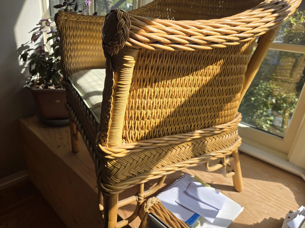 Rattan chairs (two in total) - photo 3