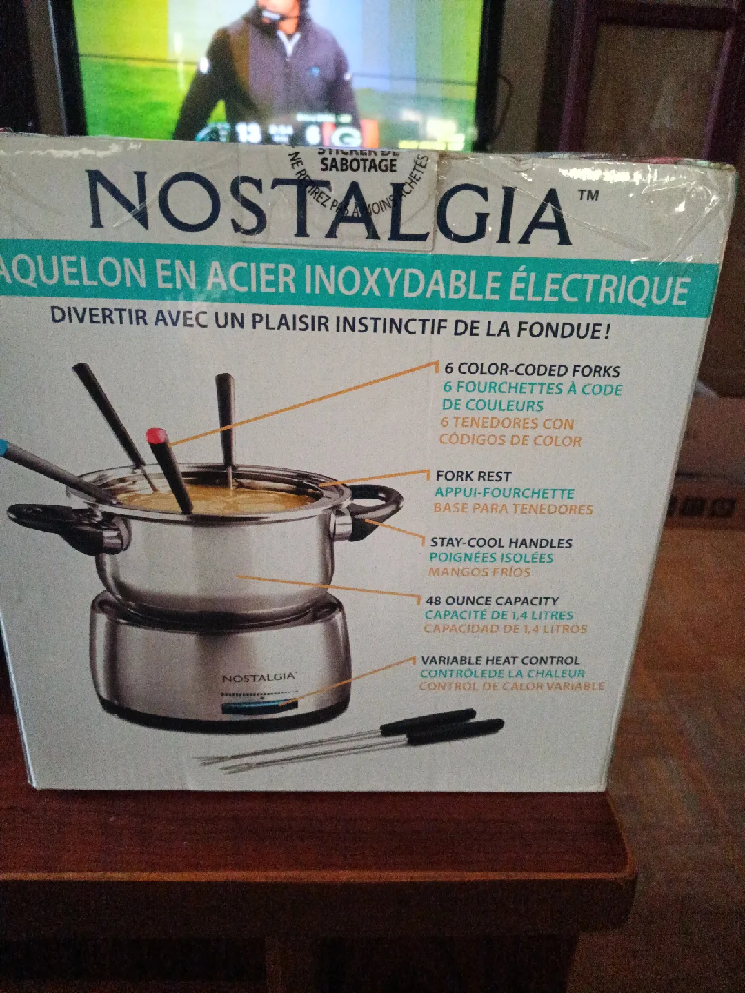 Nostalgia Stainless Steel Electric Fondue Pot image indicator(3)