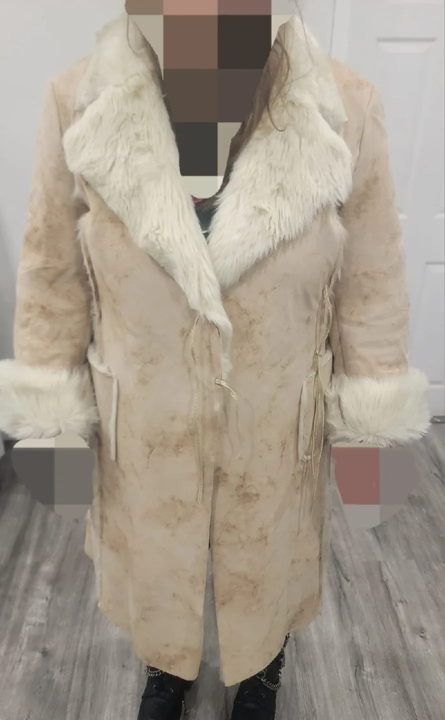 Vintage Shearling Coat image indicator(3)