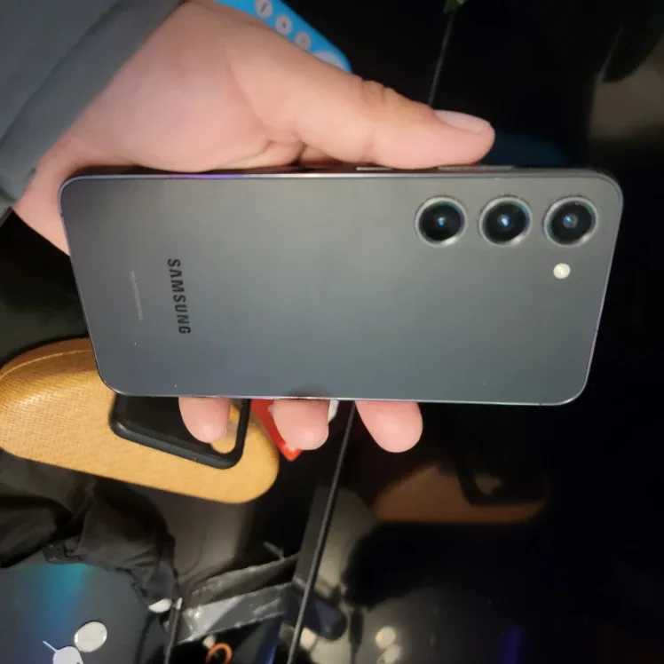 Samsung Galaxy S23 Cellphone