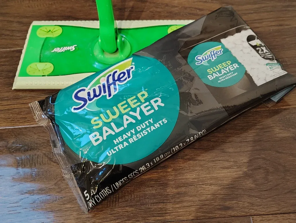 NEW Swiffer® Sweeper™ Mop with Sealed Heavy Duty Dry Cloth 5pcs image indicator(2)