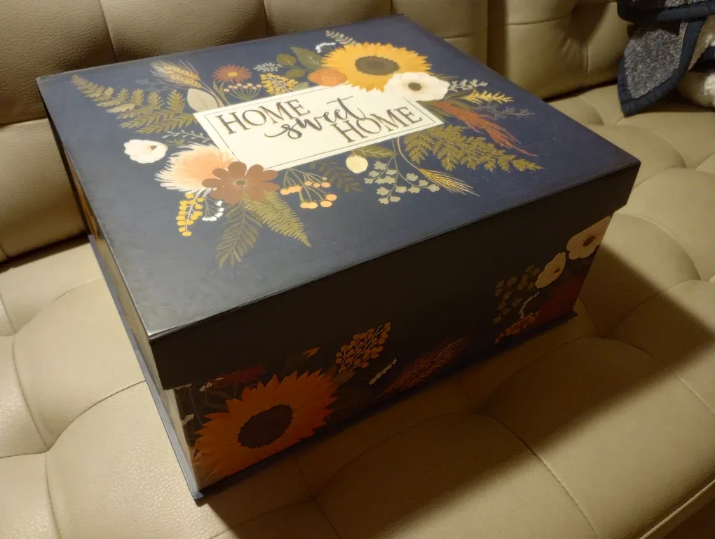 Keepsake Box for Things Your Kids are Going to Throw Out image indicator(3)
