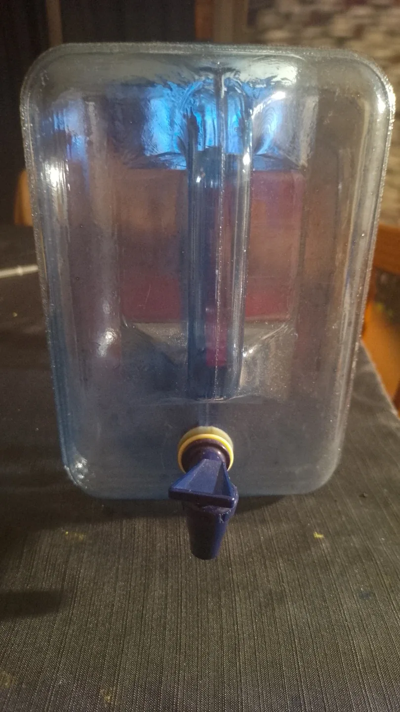 Canam Plastics 2 Gal. Beverage Dispenser image indicator(2)