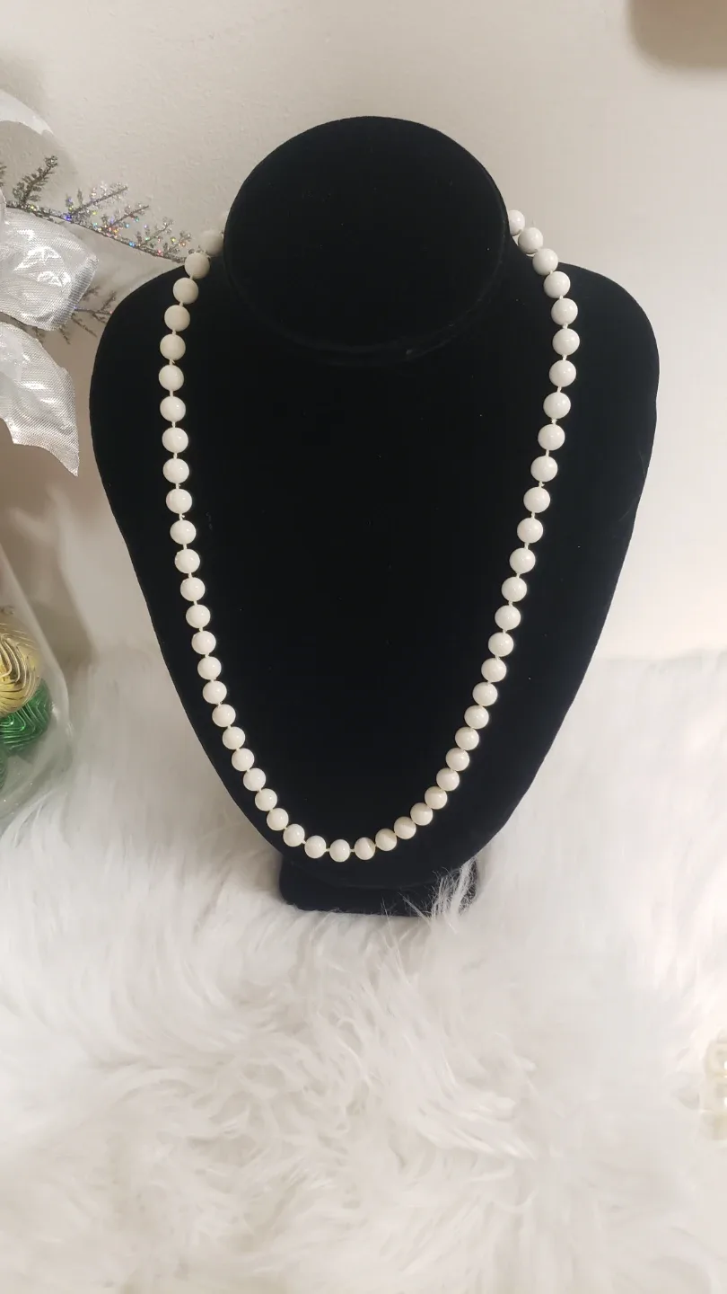 Like new  Pearl Necklace