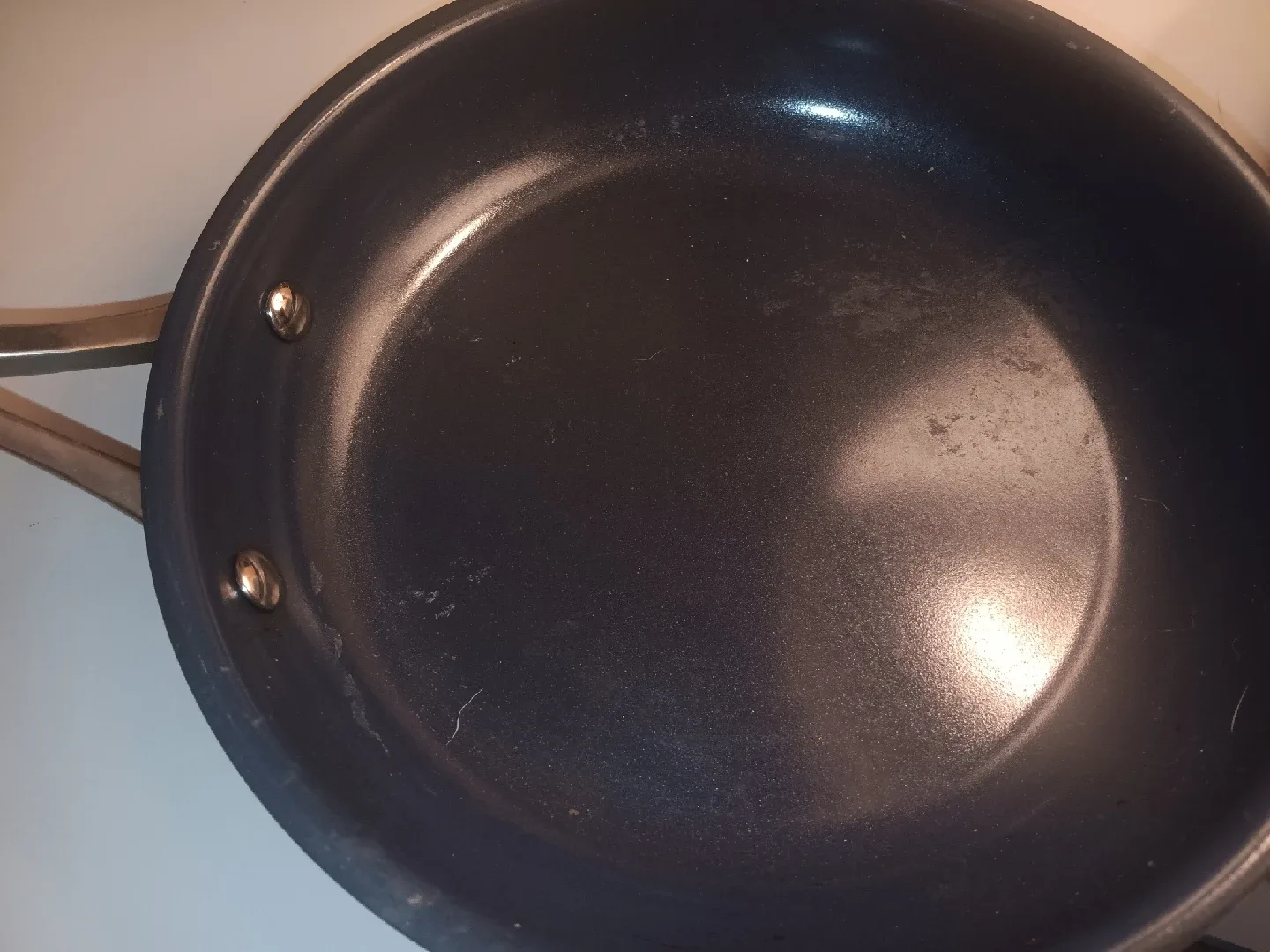 Zwilling J.A. Henckels 10-inch Fry Pan image indicator(4)