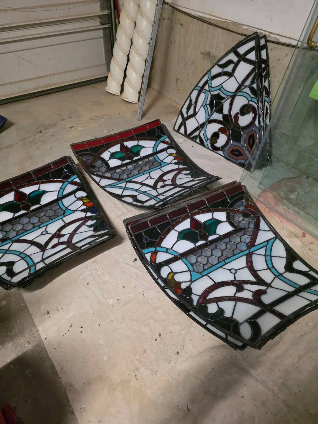 Stained Glass Dome - 30 inch diameter image indicator(7)