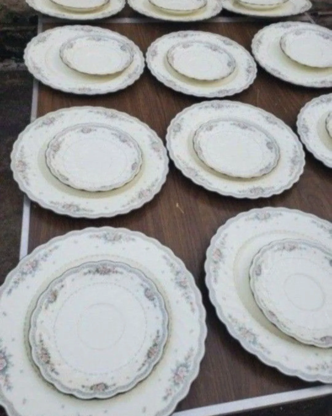 40 new pieces noritake brand bone china set image indicator(3)