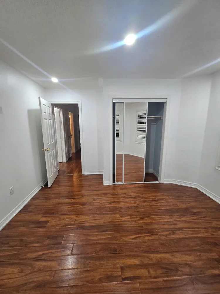 Private room for rent on upper floor