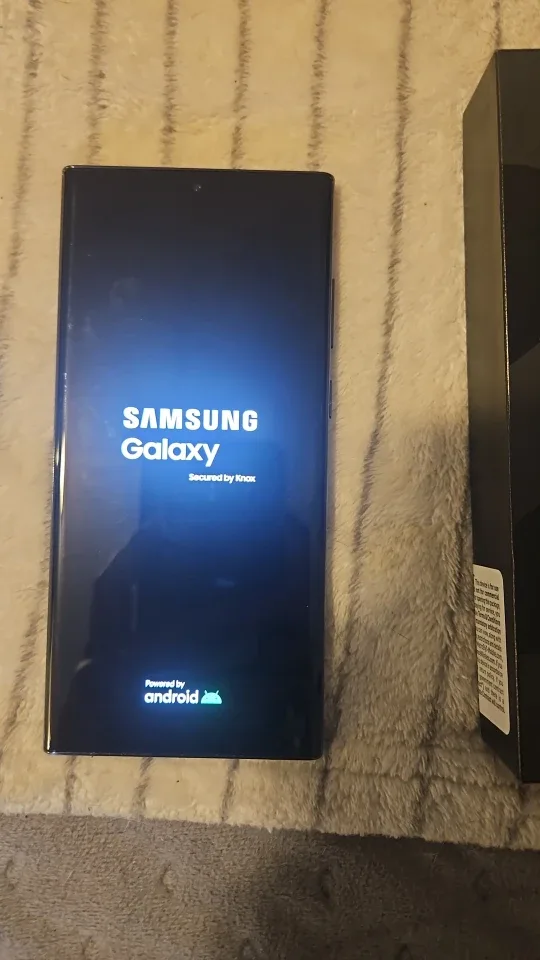 Samsung Galaxy S22 Ultra - Black image indicator(2)