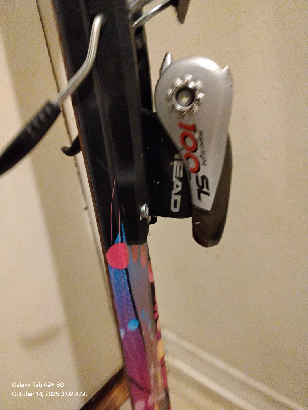 Head 100SL bindgings mounted on 160 cm Safine Women's Skis - photo 5