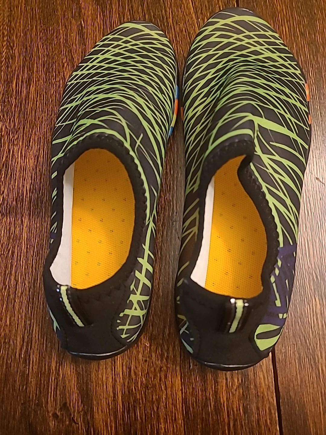 Water Shoes - Size 7