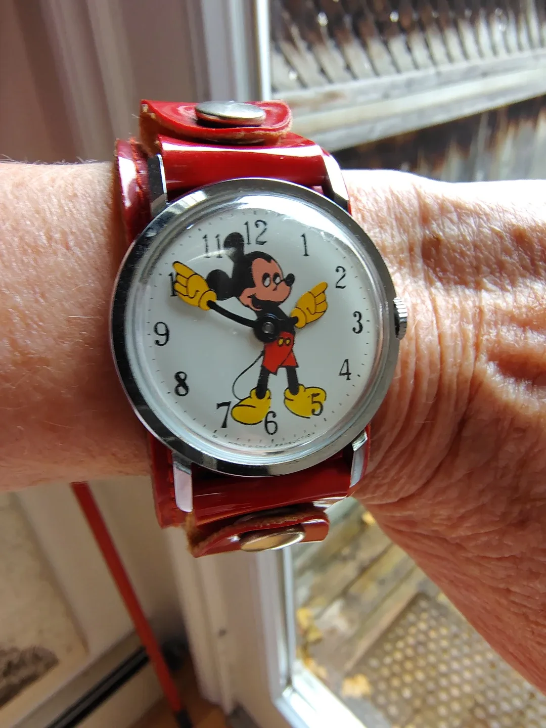 Vintage 1970s Mickey Mouse Wind-Up Watch thumbnail