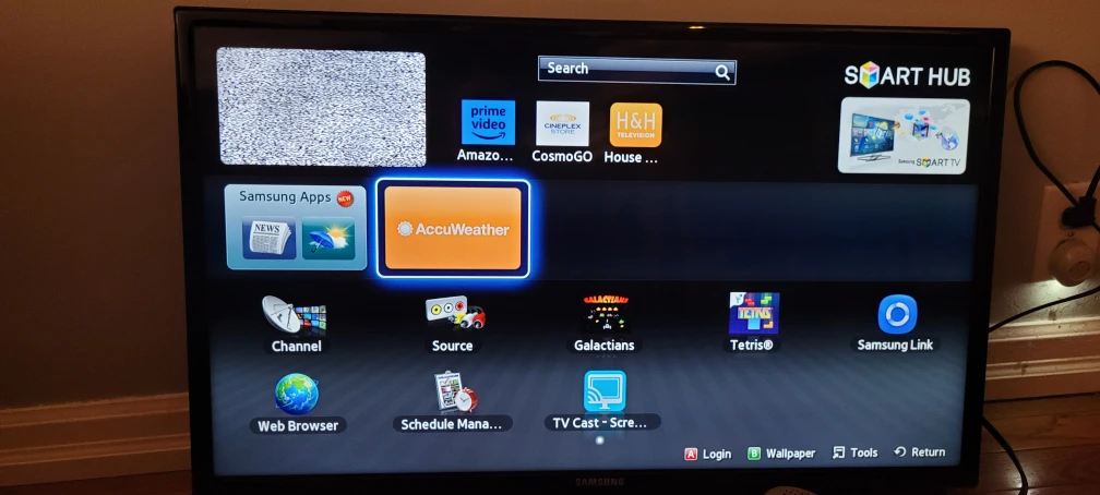 Samsung 32" Smart TV(No stand)