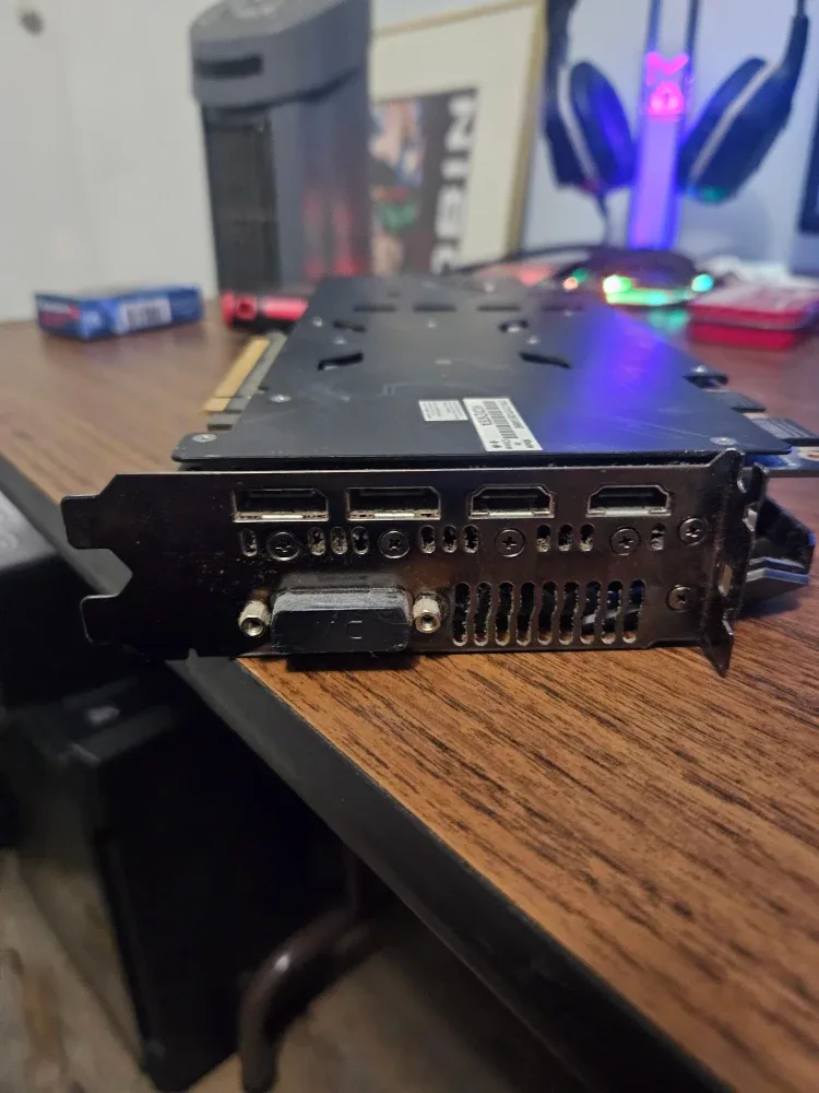 ASUS STRIX-GTX1070-O8G-GAMING Graphics Card image indicator(4)