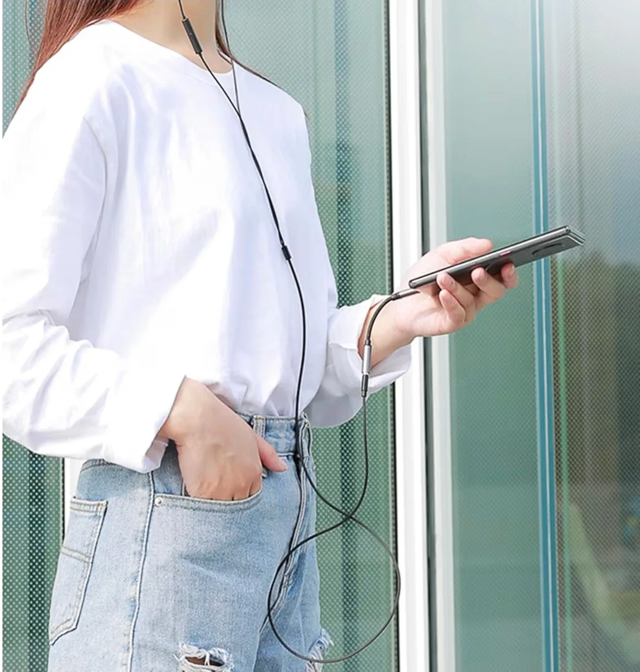 USB-C to 3.5mm Headphone Jack Adapter image indicator(6)