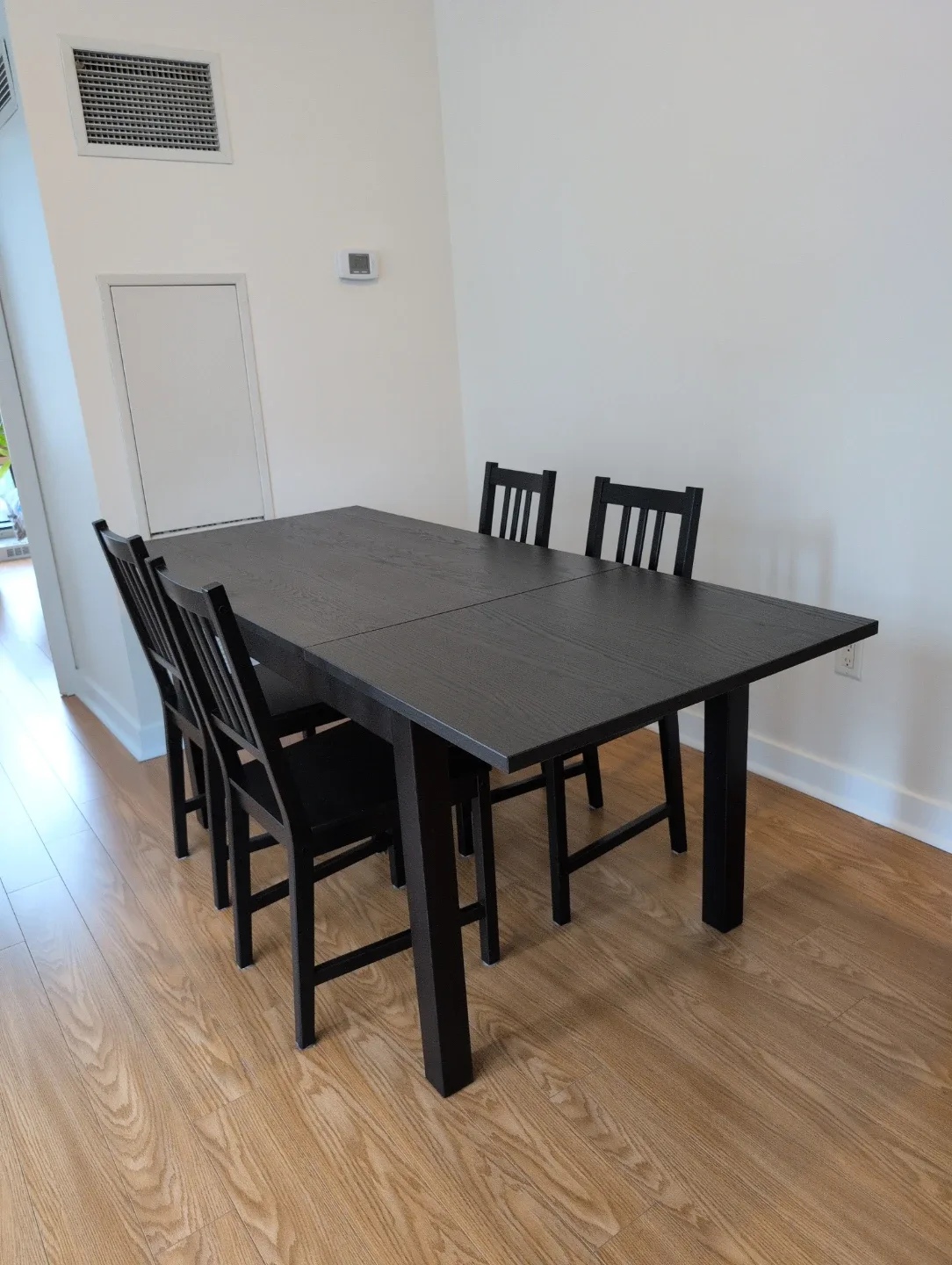 IKEA Extendable Dining Table + 4 Chairs SET image indicator(8)