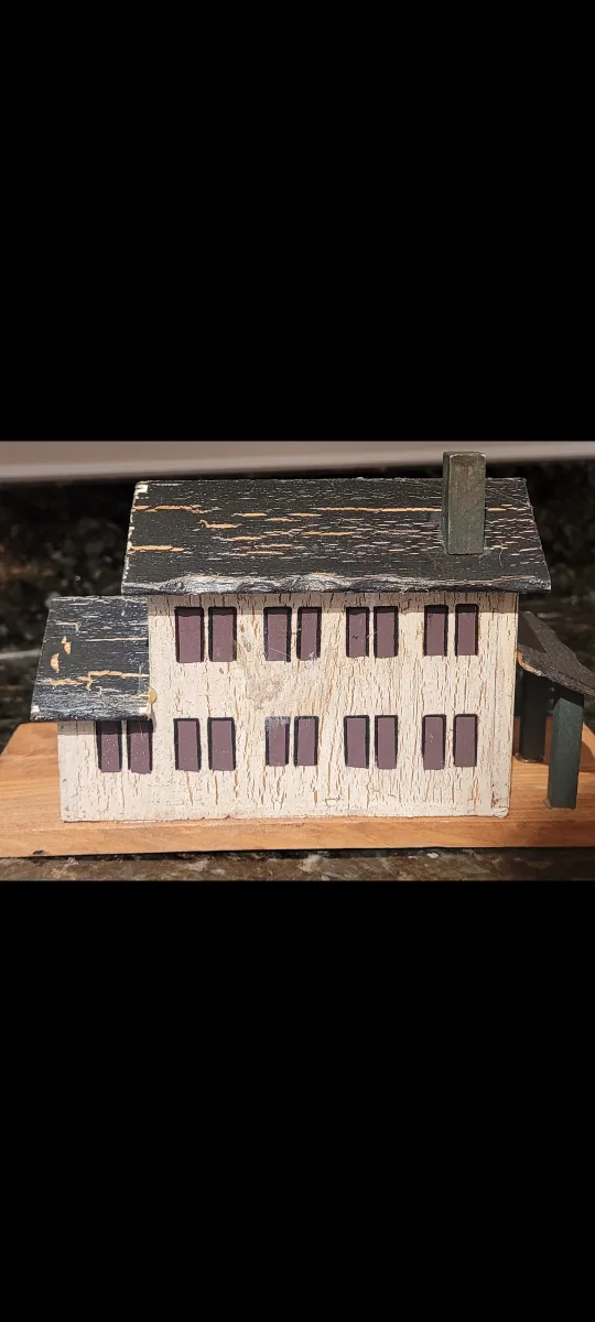 Vintage Wooden House image indicator(2)