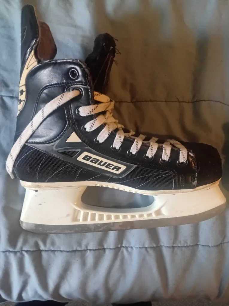 Bauer Supreme 1000 Ice Hockey Skates image indicator(2)