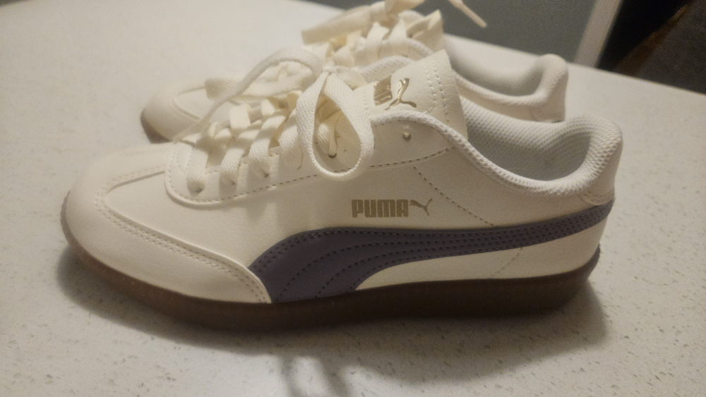 Puma Cream & Purple Sneakers
