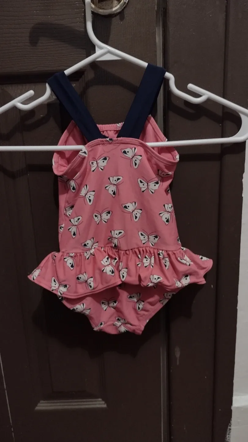 Baby Gap Swimsuit - 12-18 Months image indicator(2)