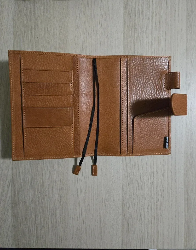 Moterm a6+ Leather Cover-Honey Color image indicator(2)