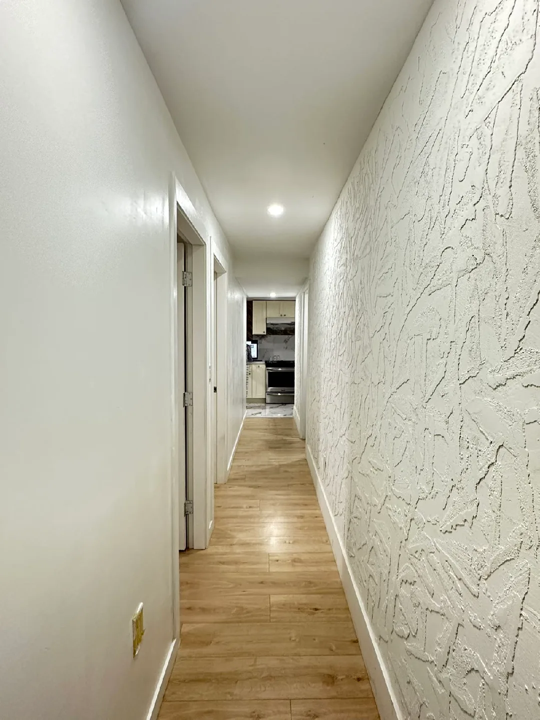 2 bedroom  1 bath - house image indicator(8)