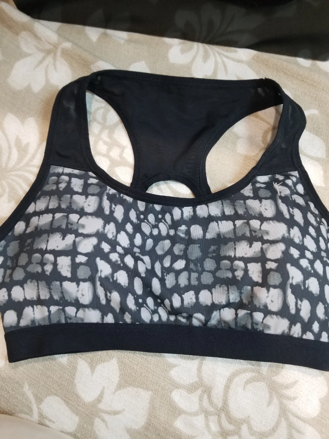 New Danskin Now Sports Bra - Size L