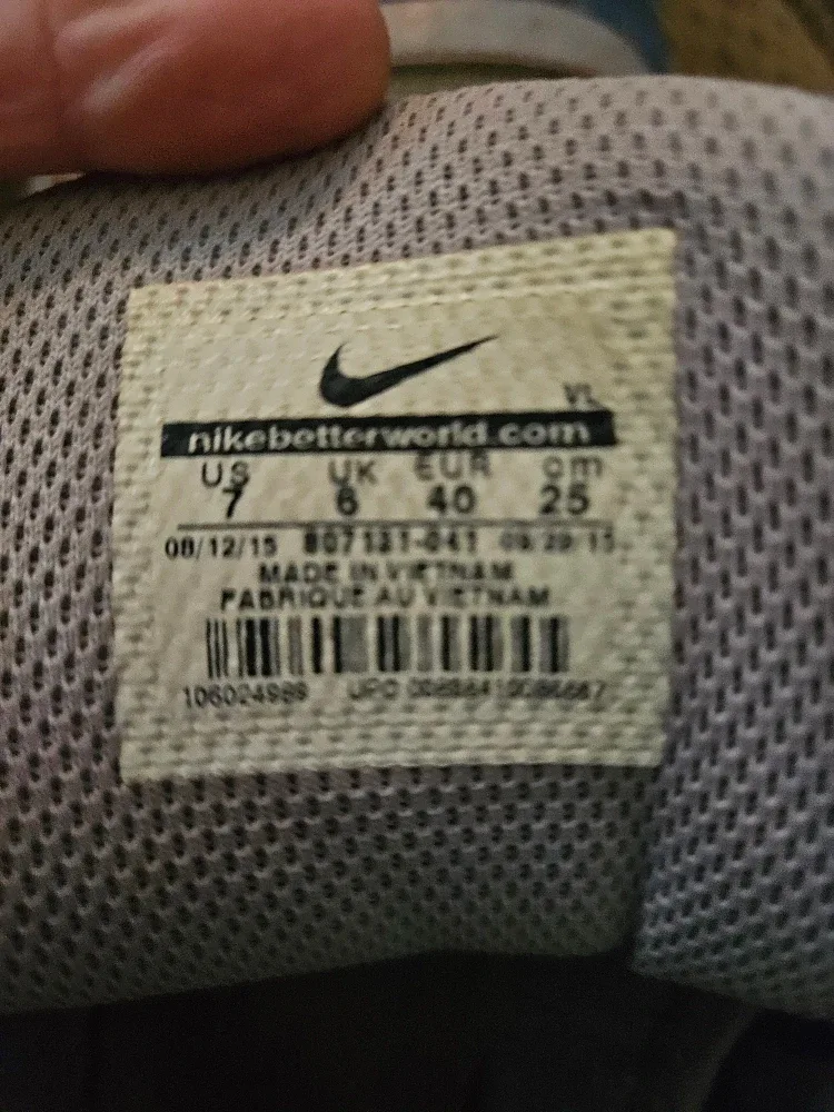 Nike Baseball Cleats - Size US men's 7 image indicator(3)