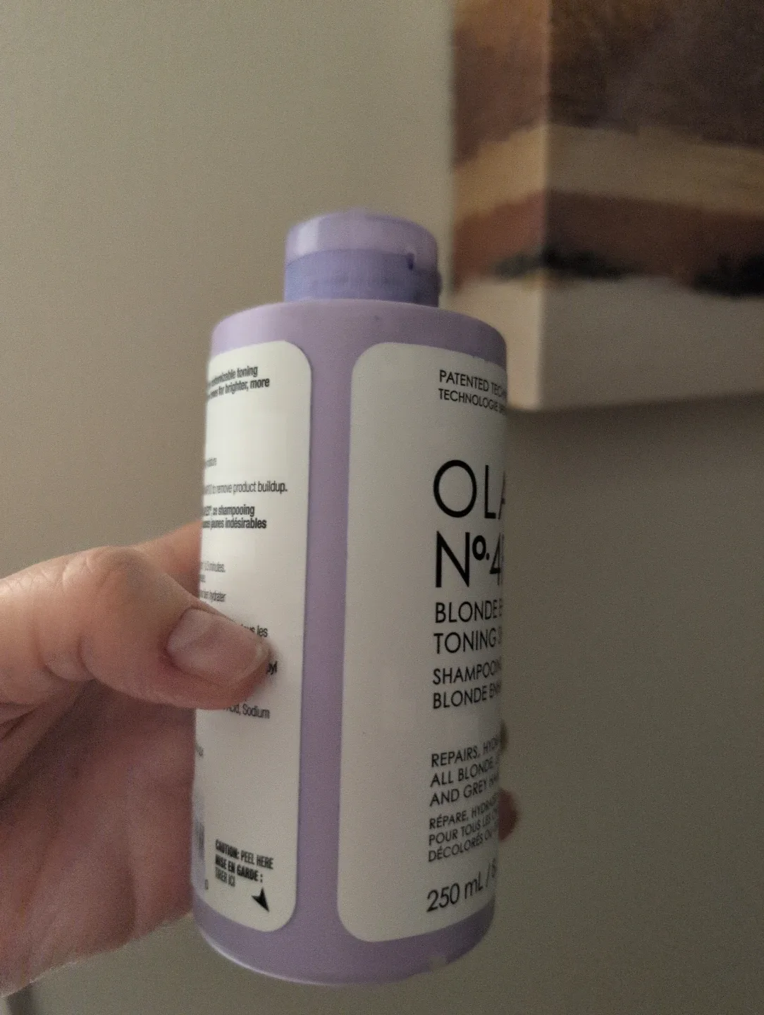 For dry, damaged blonde hair Olaplex No. 4P  Toning Shampoo image indicator(3)