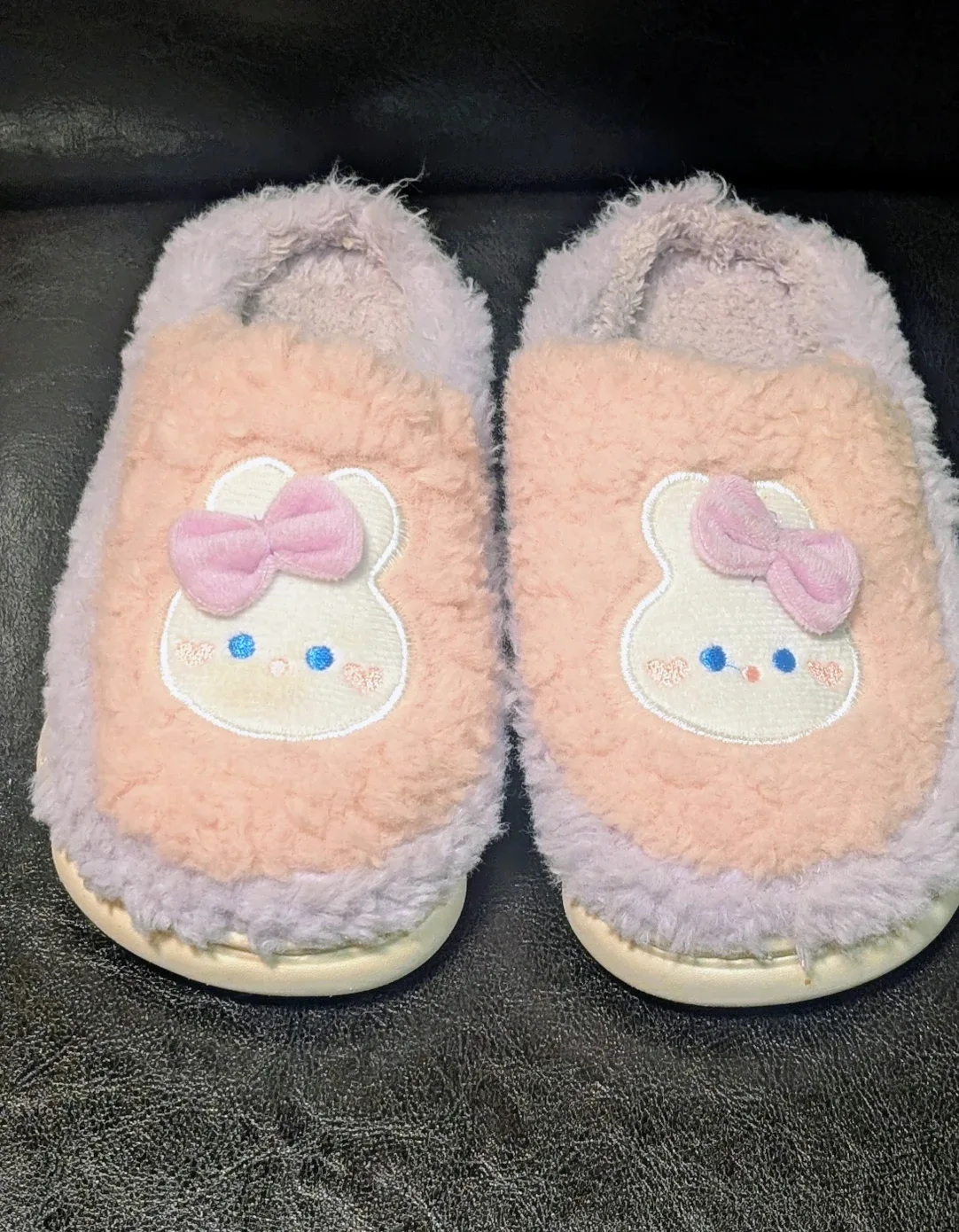 Cute girl Bunny Slippers - Size 34-35 china (2.5-3US)